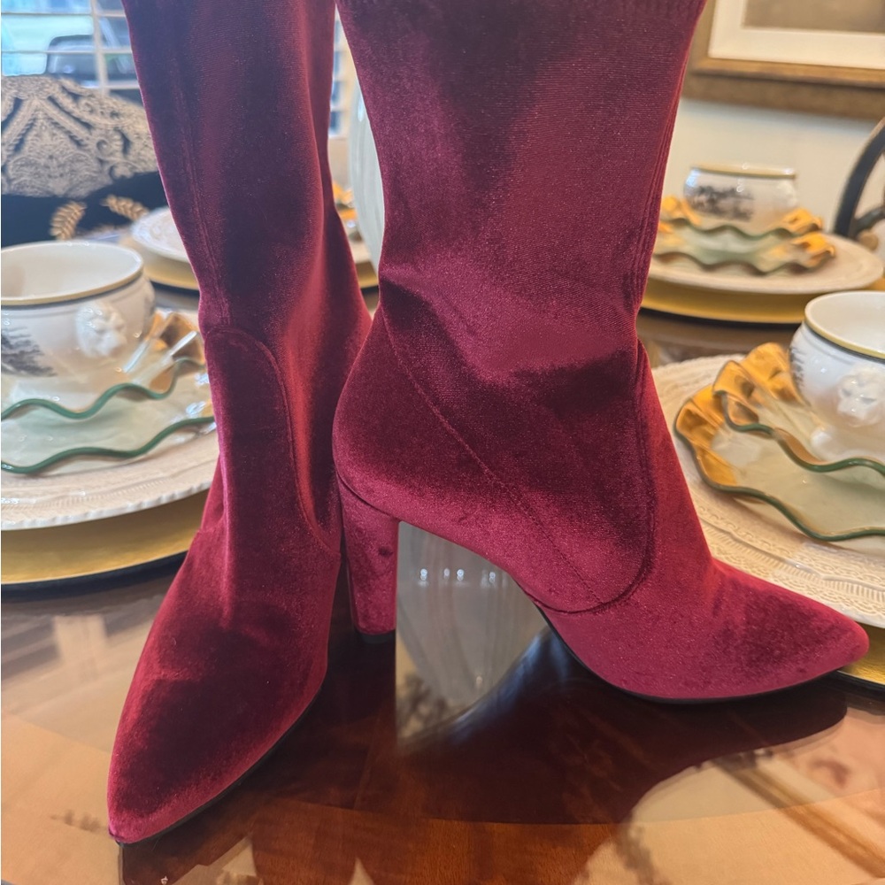 Stuart Weitzman Burgandy Ankle Boots - Picture 2 of 6